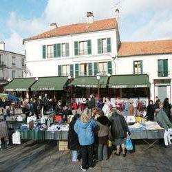 Marché De Creteil Village