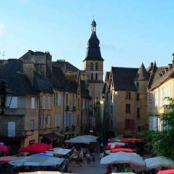 Marché De La Lumineuse