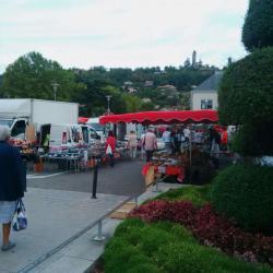 Marché De Miribel