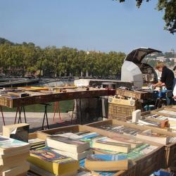 Marché Des Bouquinistes