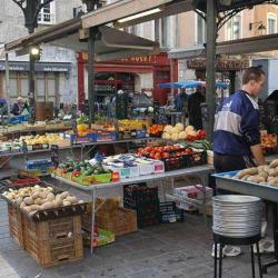 Marché Place Aux Herbes