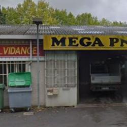 Mega Pneus