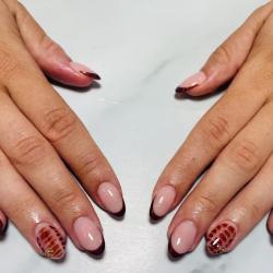 Momo Nails Studio