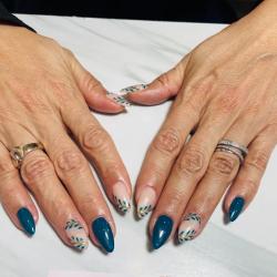 Momo Nails Studio