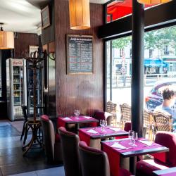 Montparnasse Café