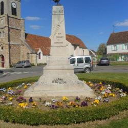 Monument Aux Morts