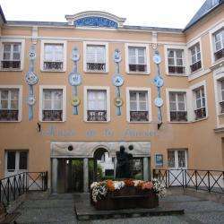 Musee De La Faience