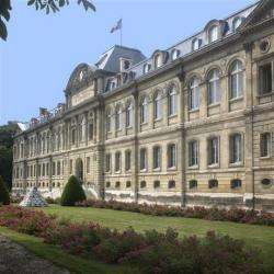 Musée National De Céramique