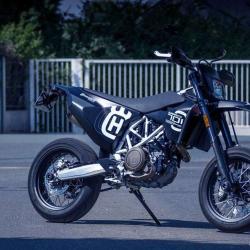 Royal Enfield- Royal Rider