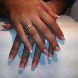 Ongle 83