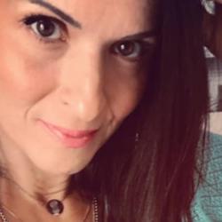 Ouchene Carine Hypnose Thérapie Holistique Magnétisme Guidance Passeuse D'âmes