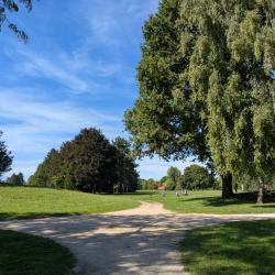 Parc De La Roseraie Saint Nicolas