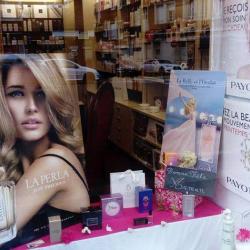 Parfumerie De L Avenue