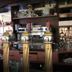 Pari's Café