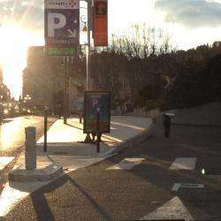 Parking Clemenceau