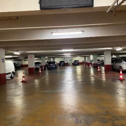 Parking Du Marché Des Batignolles