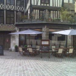 Parvis Saint Maclou (le)