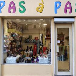 Pas A Pas