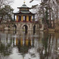 Pavillon Chinois De Cassan