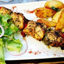 Petit Bistro