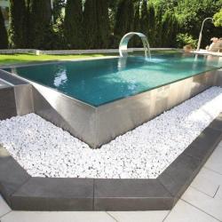Piscine-luxinox