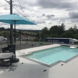 Piscines Desjoyaux