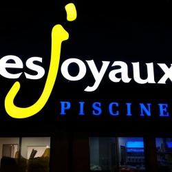 Piscines Desjoyaux