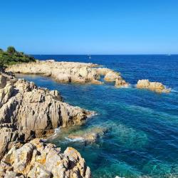 Plage De Canella