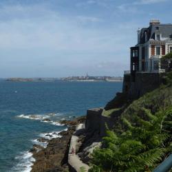 Pointe De La Malouine