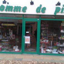 Pomme De Pin
