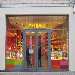 Pylones