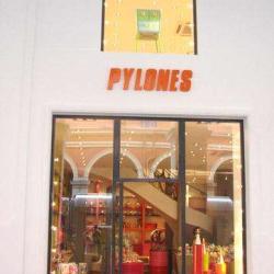 Pylones