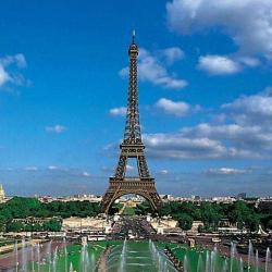 Quartier Champ De Mars Tour Eiffel
