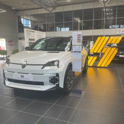 Renault Maintenon - Car Lovers