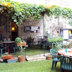 Restaurant De La Tour De Môle