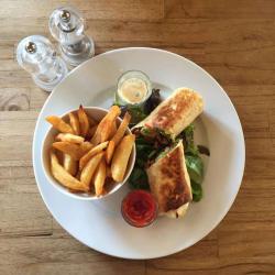 Brasserie Lola