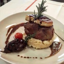 Rina Restaurant