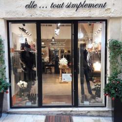 Elle.... Tout Simplement