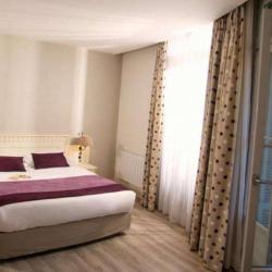 Royal Hotel