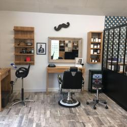 Salon De Coiffure "au Salon"