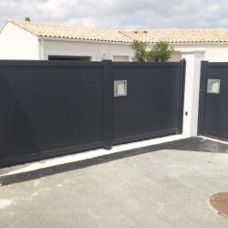 La Porte à Coté