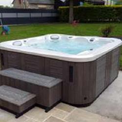 Société Kopec Piscine Desjoyaux Spa Et Jacuzzi