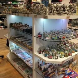 Souvenirs Center