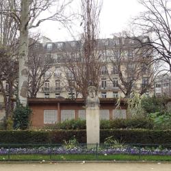 Square Des Missions étrangères