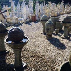 Statues & Poteries
