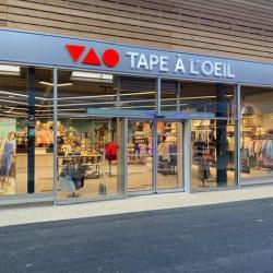 Tape à L'oeil -  Persan