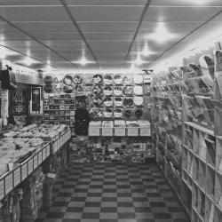 Techno-import Distribution