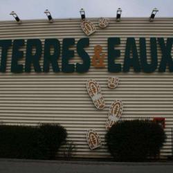 Terres Et Eaux