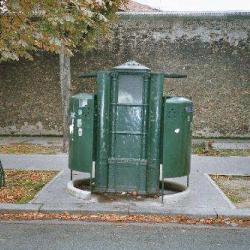 Toilettes Publiques De L'argo