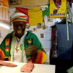 Tom, Tailleur Rasta